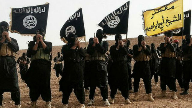 ISIS fighters in Iraw in 2016