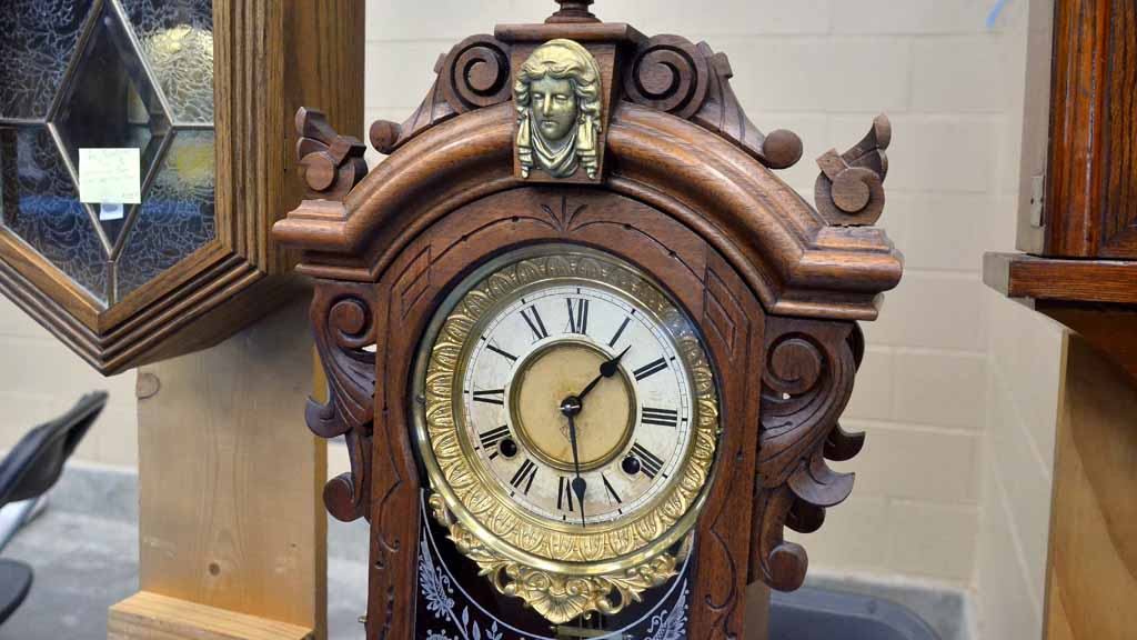 Clock-Wise Collectors Wind Up at Del Mar Show - Times of San Diego