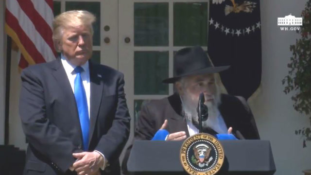 Rabbi Yisroel Goldstein with President Trump