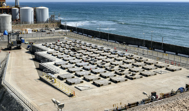 Canister storage at San Onofre