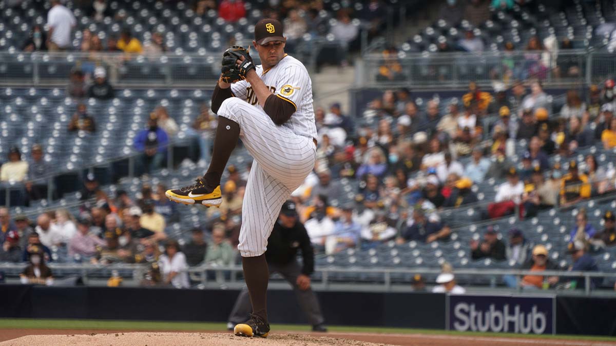 Padres ink deal with former pitcher Craig Stammen