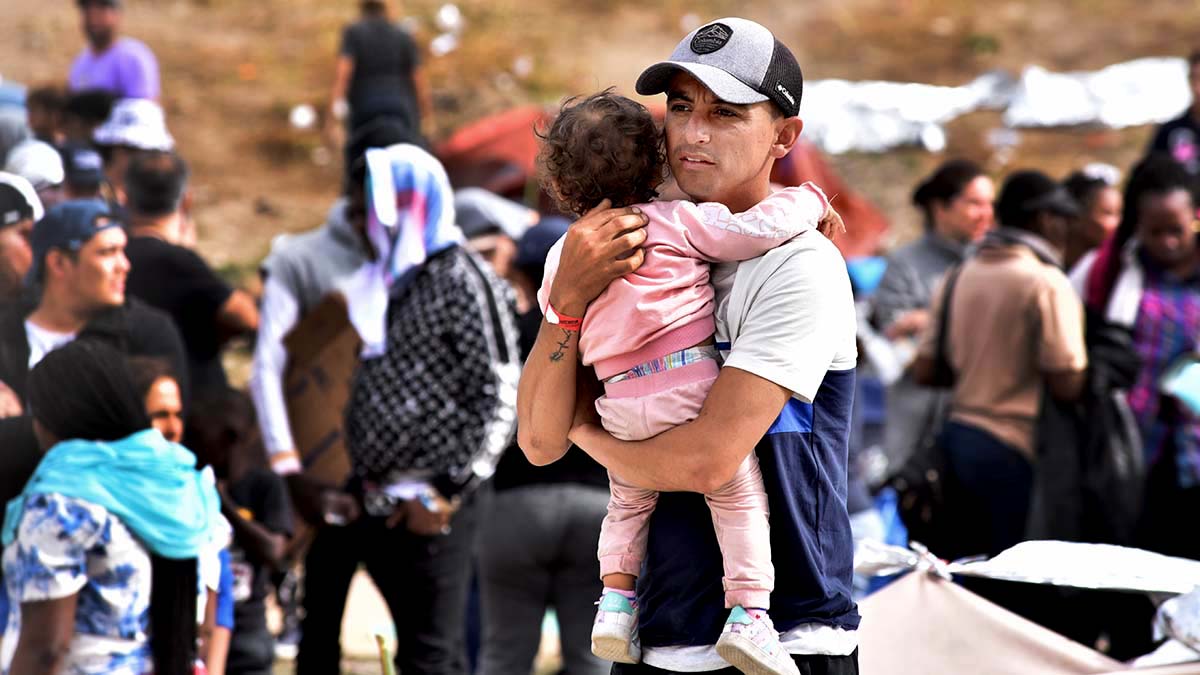 As Immigration Debate in Washington Heats Up, Migrant Encounters Set Record