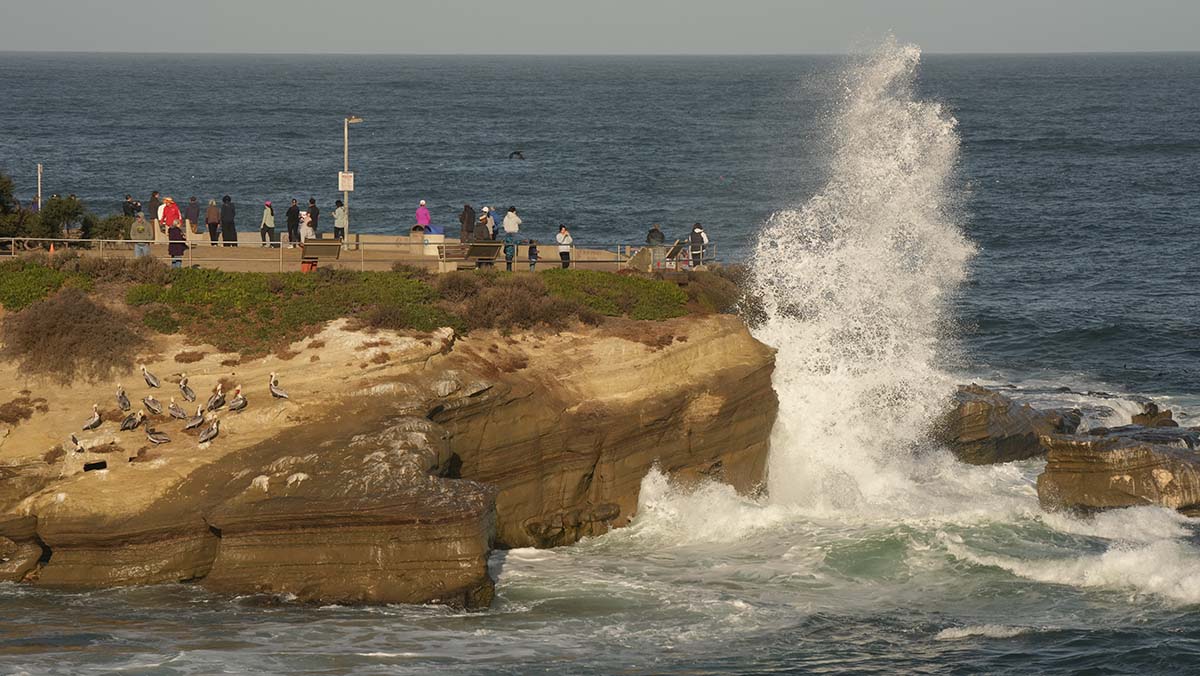 King tides, big surf prompt San Diego County beach warnings Thursday and Friday