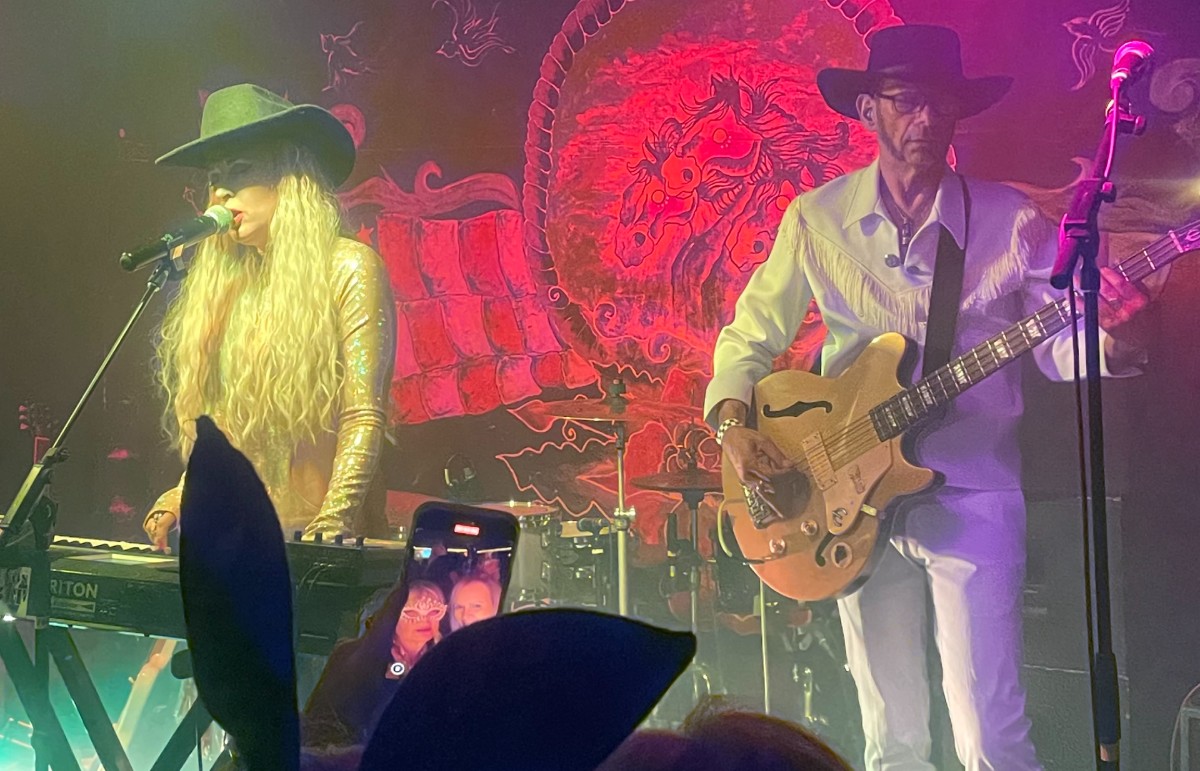 Jesikah Rabbit Music Review: Jesika von Rabbit’s playful, surreal Joshua Tree homecoming