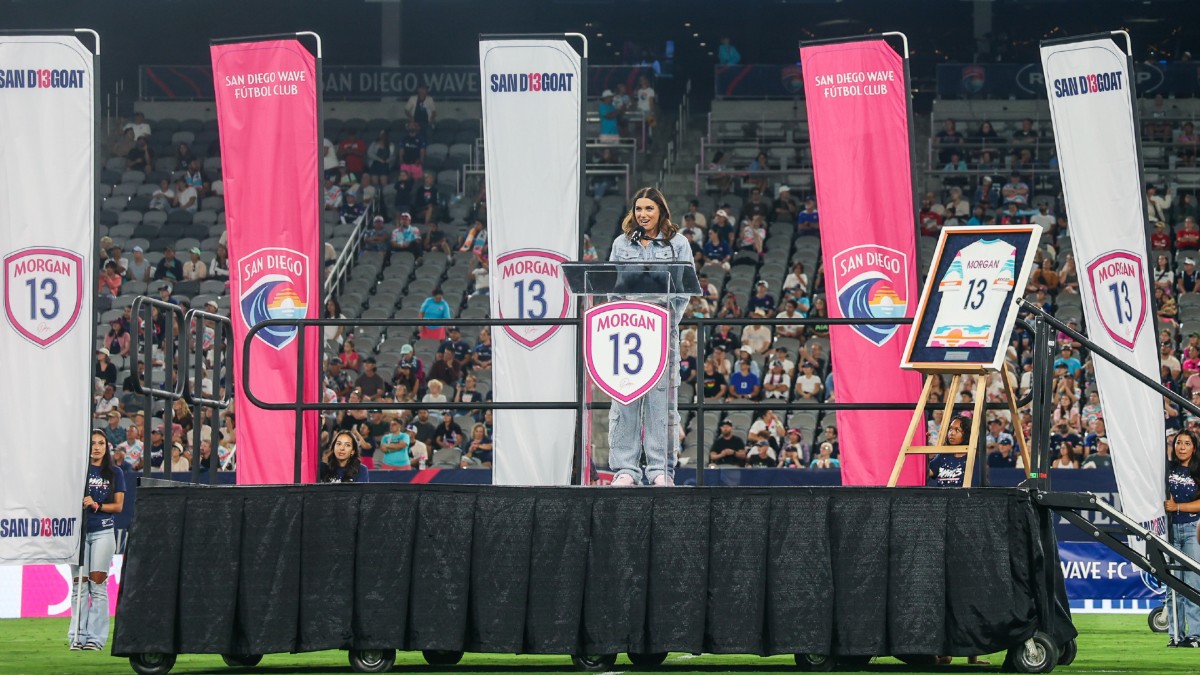 After her milestones in women&rsquo;s soccer, Wave retires Alex Morgan&rsquo;s jersey
