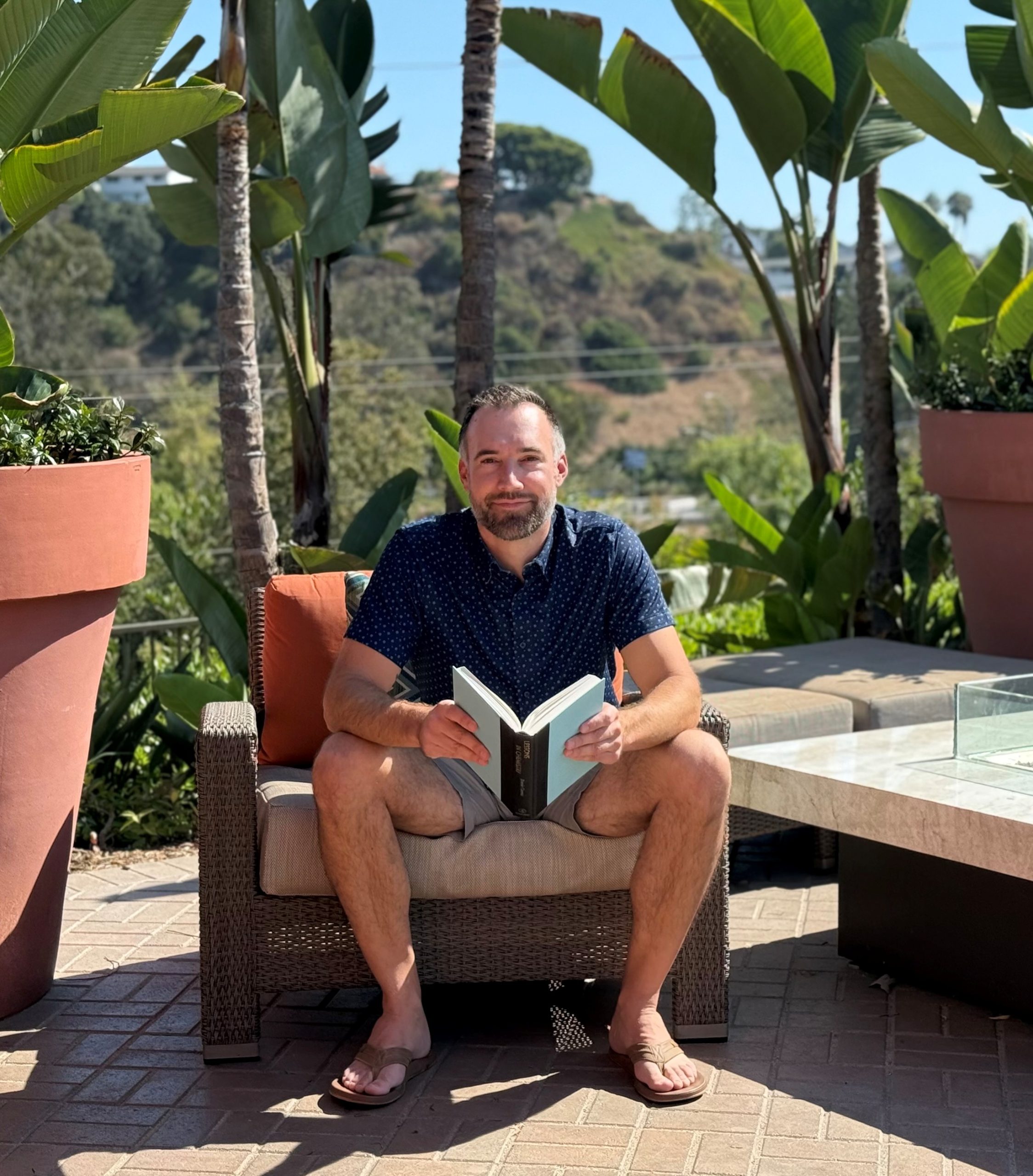 Turning pages into purpose: Aveson online bookstore gives back