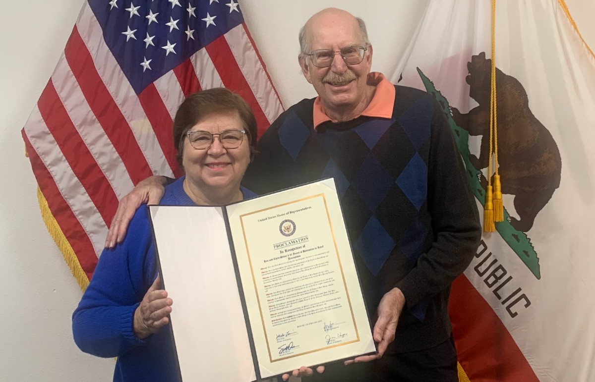 Retiring Times journalists Ken and Chris Stone honored by Congress delegation