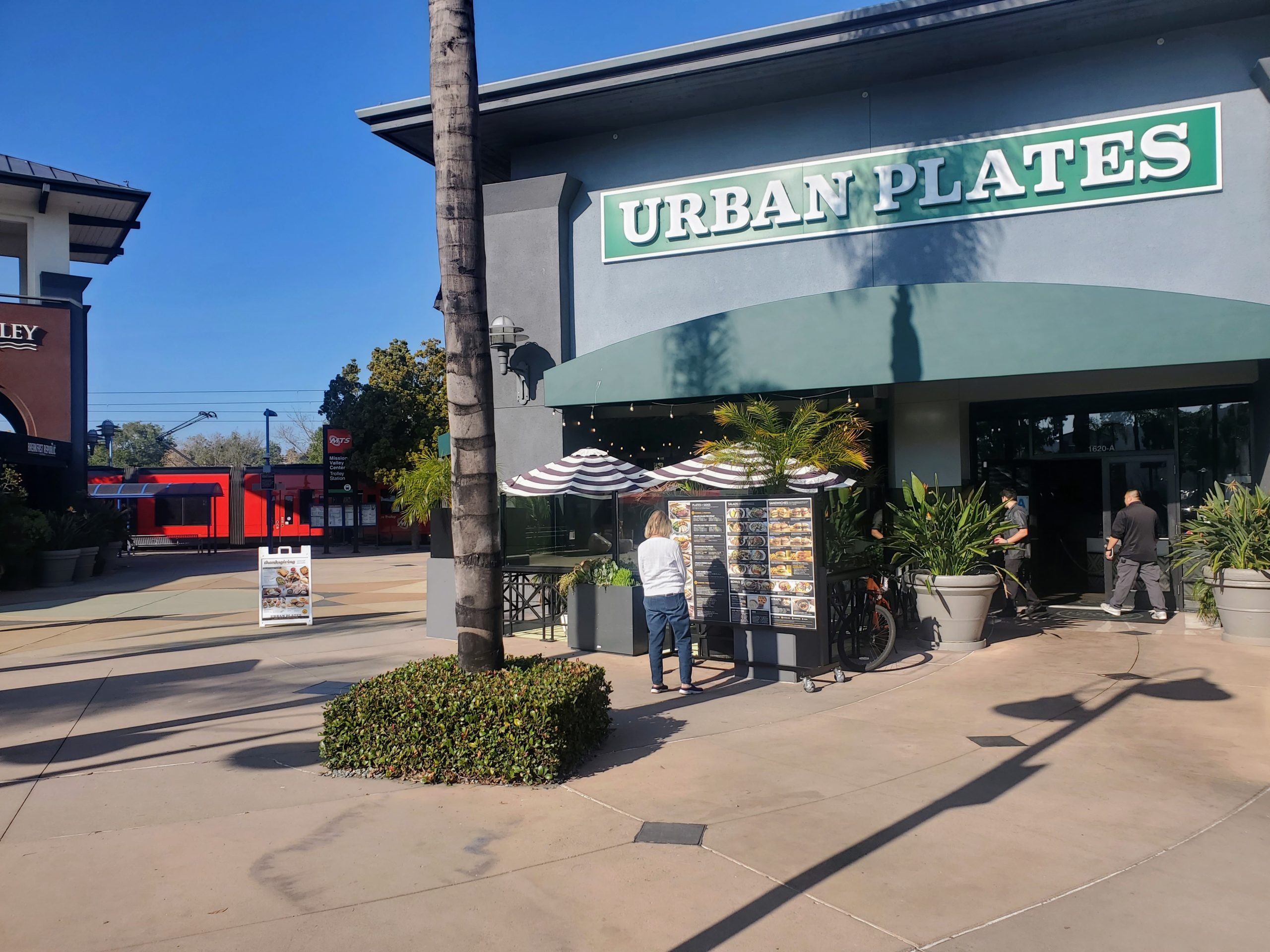 Urban Plates in Mission Valley: The fast-casual restaurant making wholesome food craveable&nbsp;