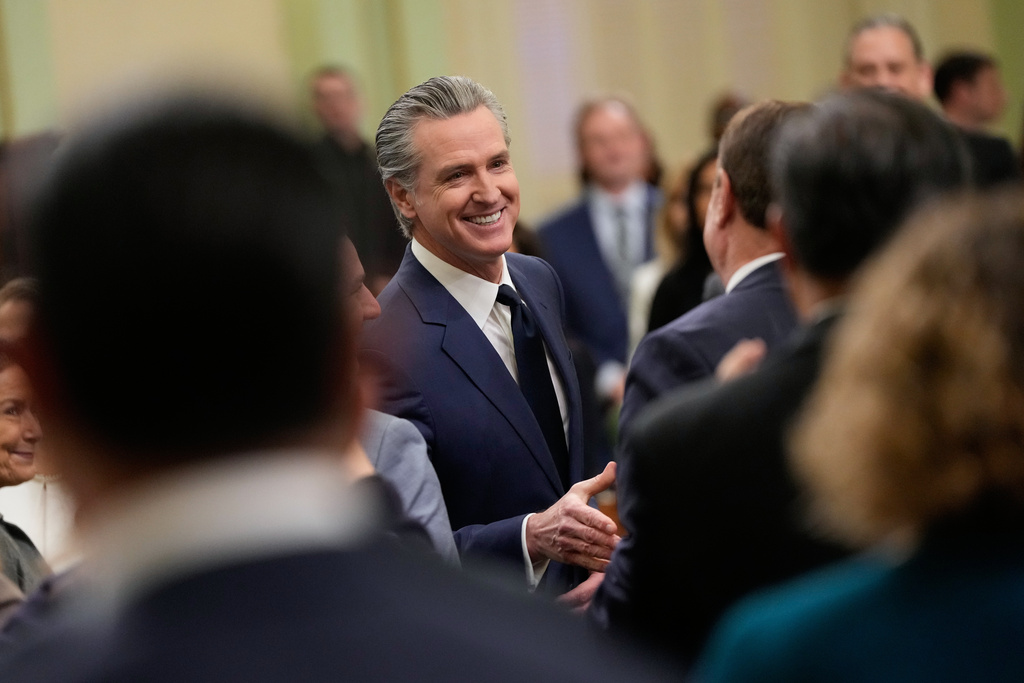 Newsom punches back at California’s critics and Trump in final state address Newsom punches back at California’s critics and Trump in final state address
