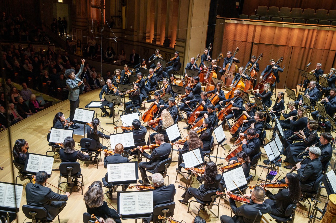 Review: Standing ovation for Payare and orchestra after Mahler’s feverish 7th