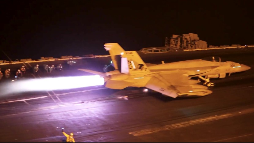 New video: USS Abraham Lincoln&rsquo;s jets flying day and night against Iran