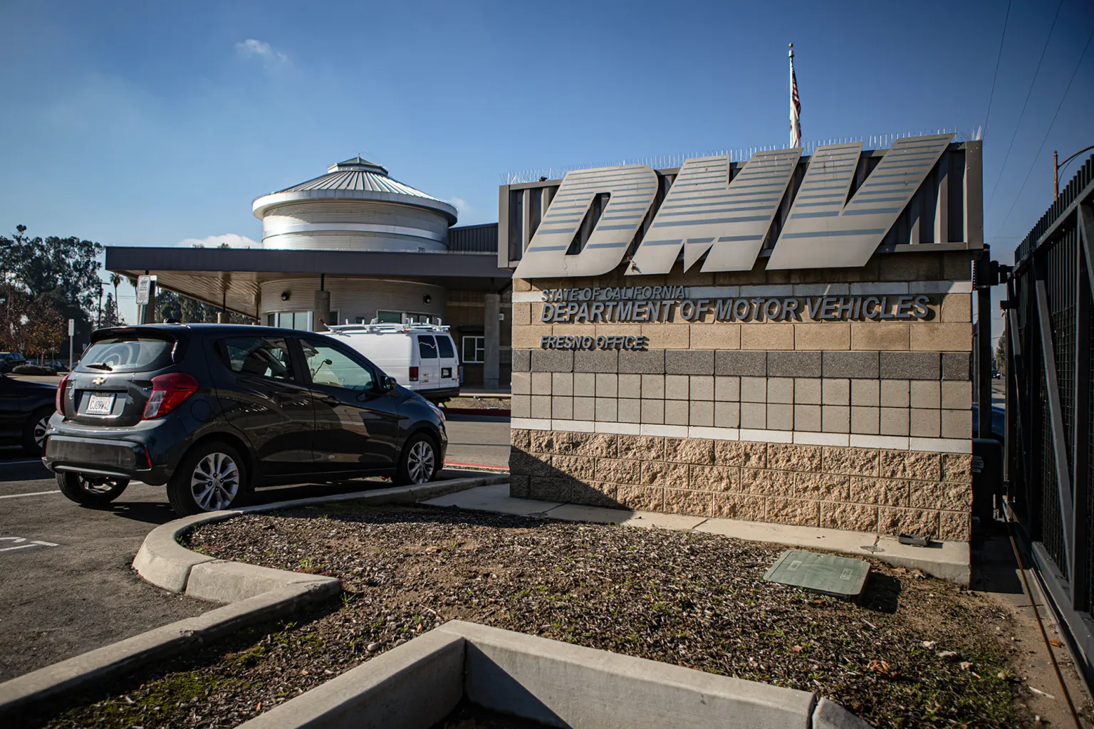 &lsquo;Traici&oacute;n:&rsquo; California compartir&aacute; datos de conductores inmigrantes a nivel nacional