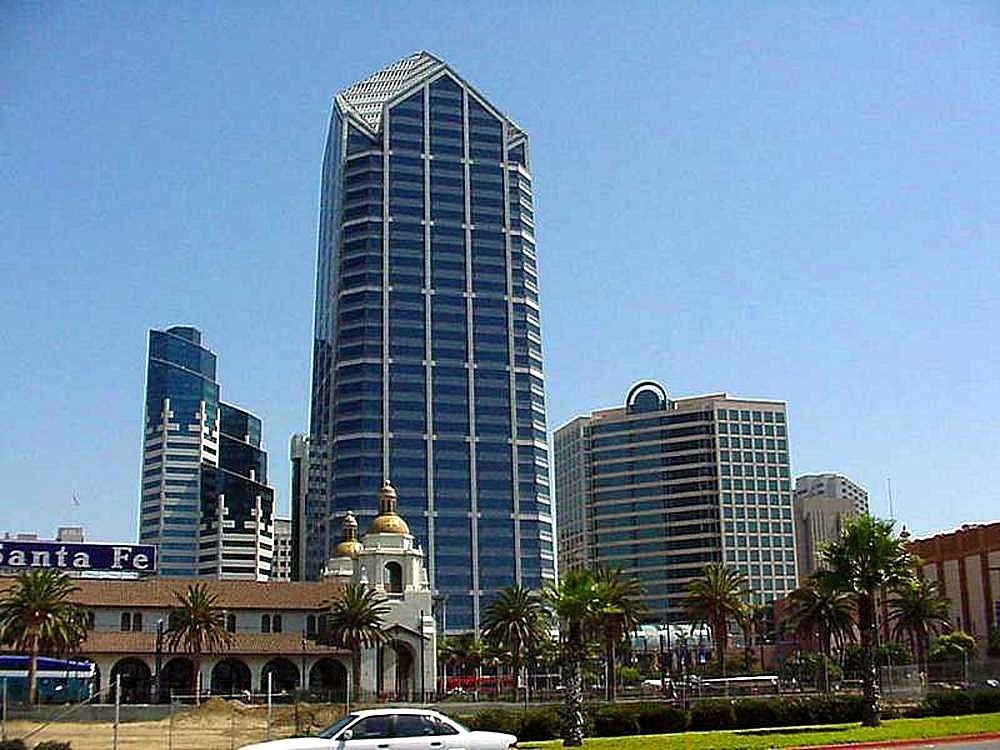 Flashback April 10: Emerald Plaza — San Diego’s own Emerald Tower Flashback April 10: Emerald Plaza — San Diego’s own Emerald Tower