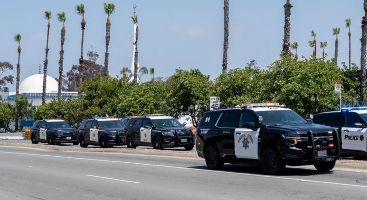 A fearful mom. Alarmed police. What happened in the two hours before shots rang out at San Diego’s Islamic Center A fearful mom. Alarmed police. What happened in the two hours before shots rang out at San Diego’s Islamic Center