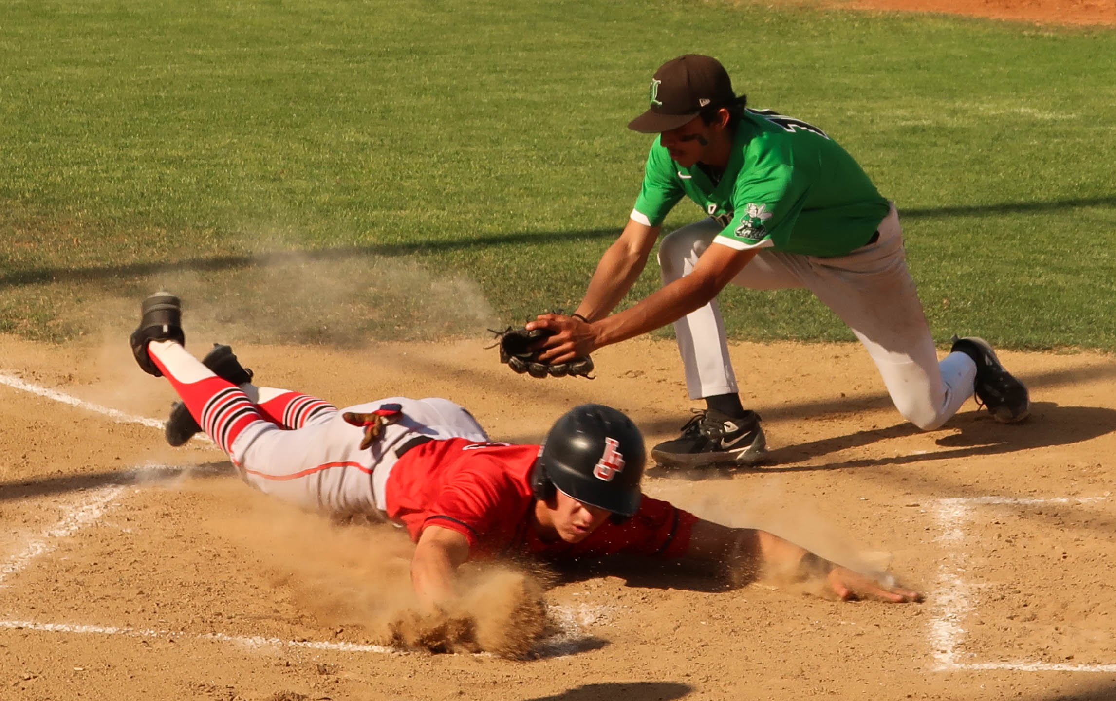 La Jolla baseball and softball teams win dual league titles La Jolla baseball and softball teams win dual league titles