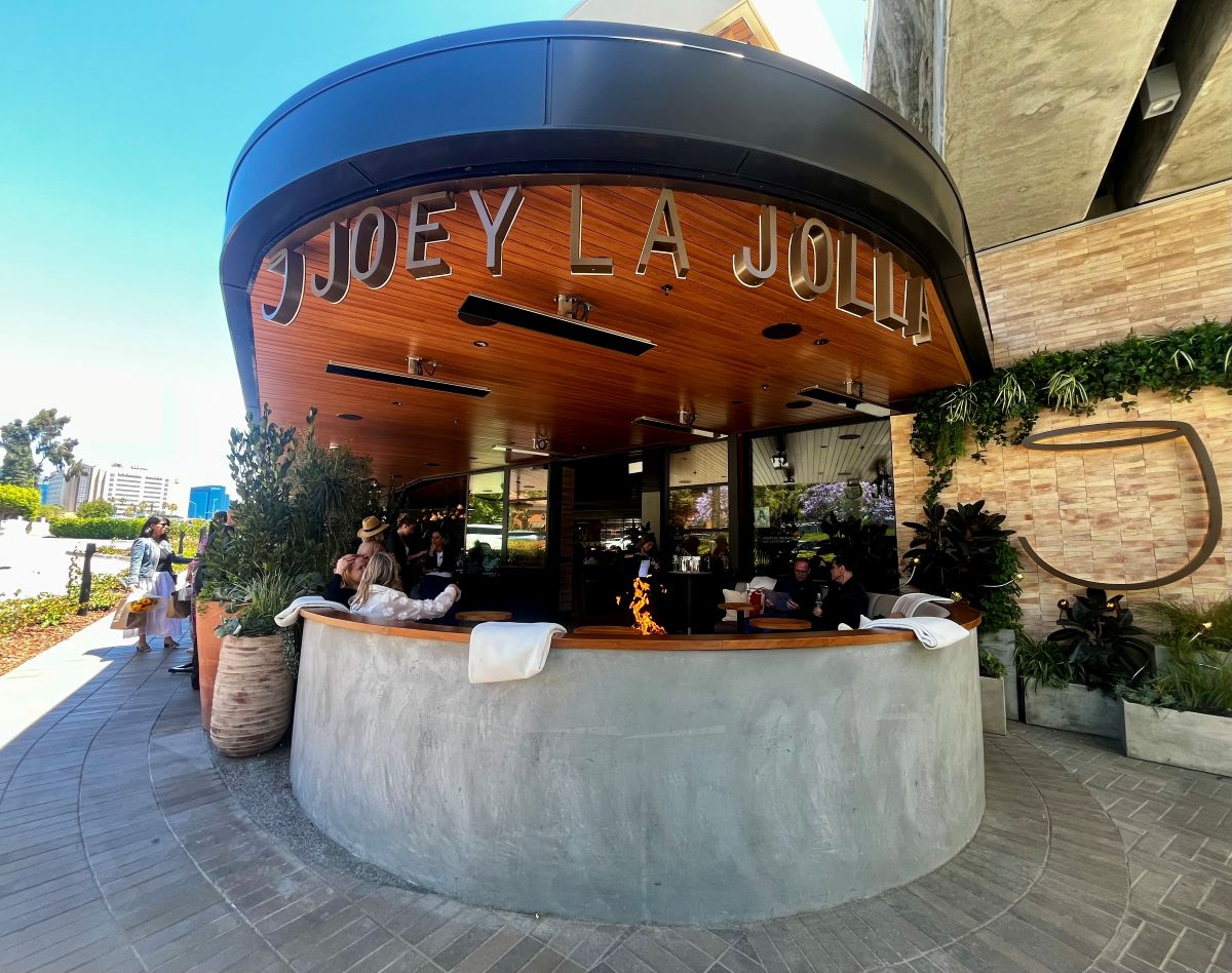 A big restaurant named JOEY opens with a luxury bang at UTC La Jolla