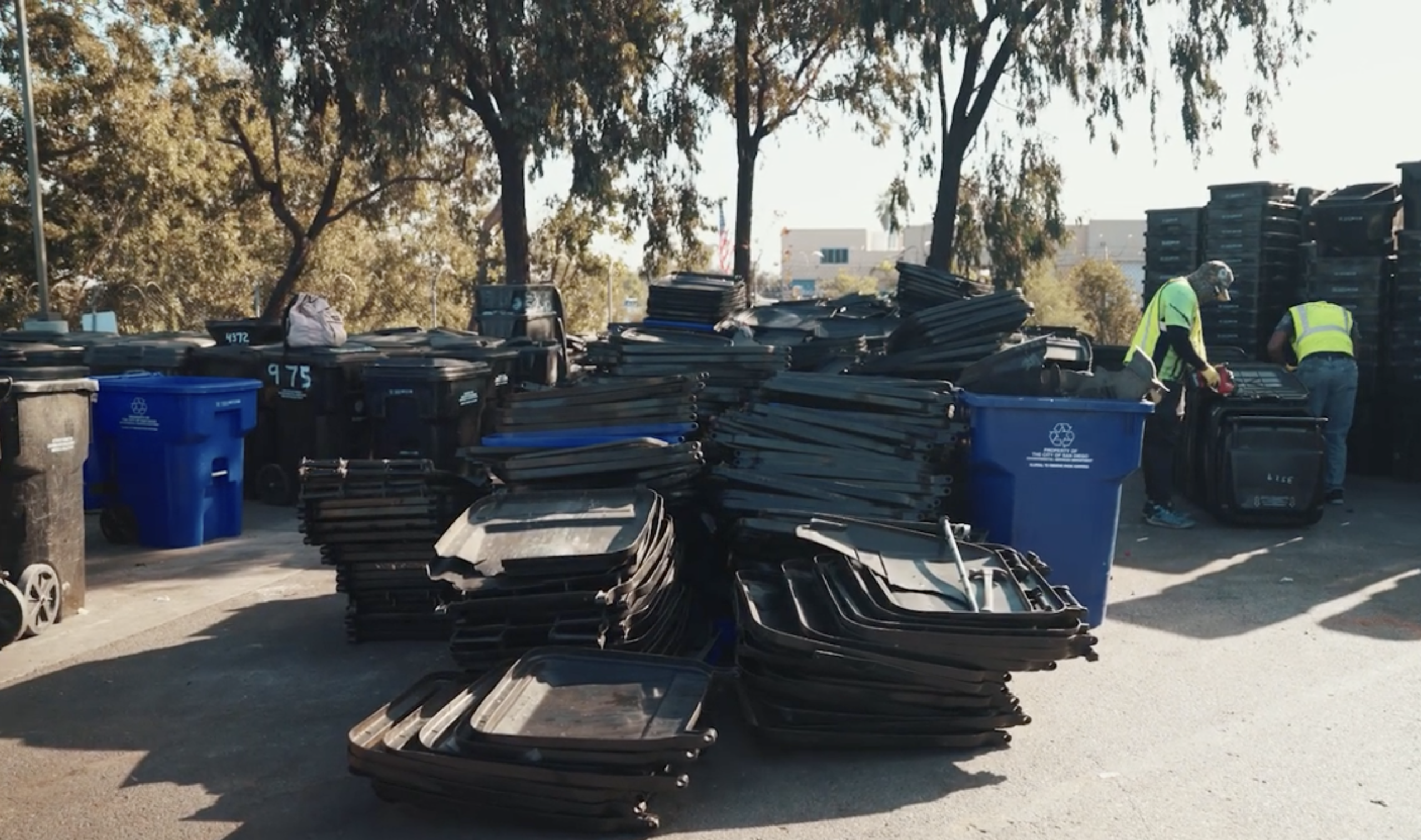 City of San Diego fully transitioned to new grey trash bins, no longer collecting trash from old black bins