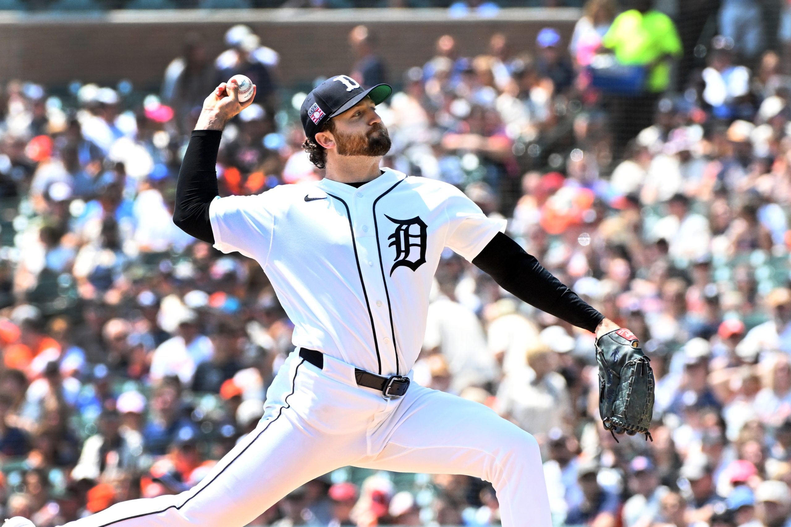 Padres boost starting rotation with trade deadline deals for Ray, Mize