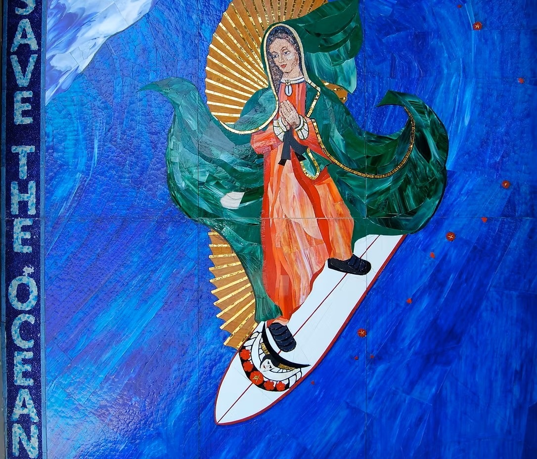 Surfing Madonna: la historia secreta detrás del mosaico más famoso de Encinitas Surfing Madonna: la historia secreta detrás del mosaico más famoso de Encinitas