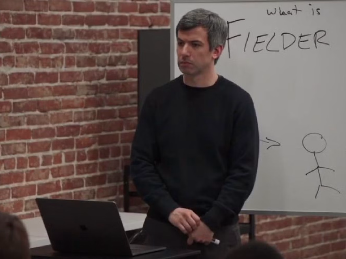 Reseña: Nathan Fielder: el hombre que ensaya la realidad