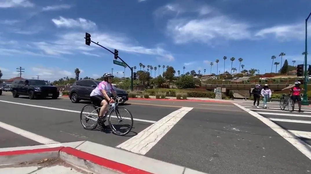 Encinitas analizará reinstalar cámaras de semáforo tras muertes de peatones y ciclistas